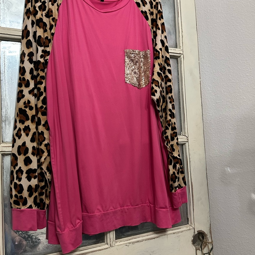 Pink Leopard Sleeve Long Sleeve Tee